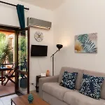Mrb Real Estate - Maison Dei Lentischi - Monolocale In Con Piscina