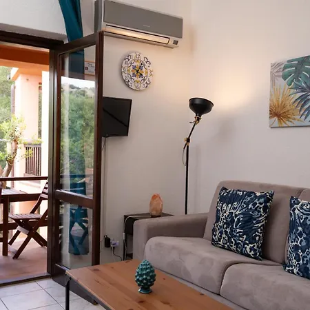 شقة Mrb Real Estate - Maison Dei Lentischi - Monolocale In Con Piscina